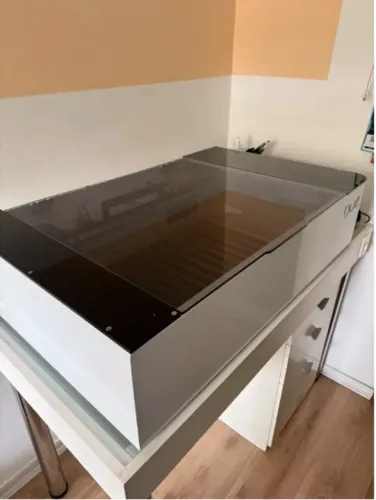 Máquina De Corte A Laser Co2 Due Flow Seminova 127/220v (Usado)