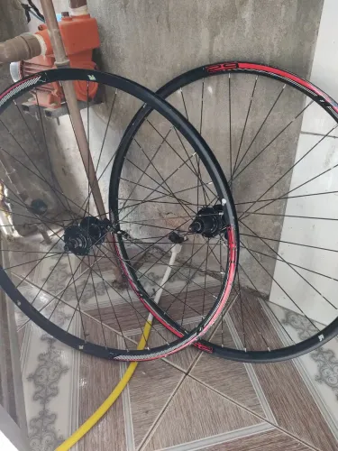 Par de roda Aro 29 MTB com Cubo eTravas Rápida 