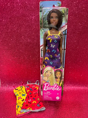 Barbie negra nova