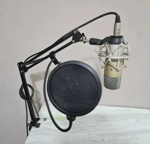 MICROFONE BEHRINGER C-1 + KIT COMPLETO | CABO XLR + PEDESTAL ARTICULADO + POP FILTER
