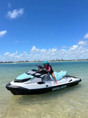 Jet ski