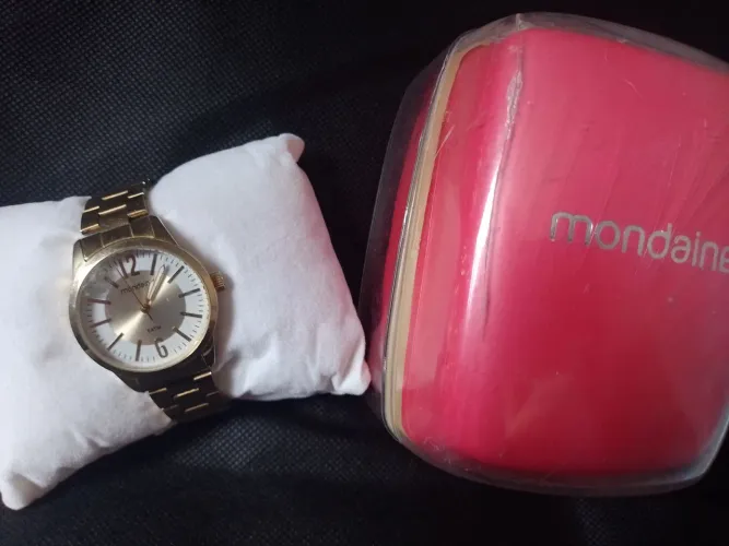 Relógio Mondaine Original Dourado