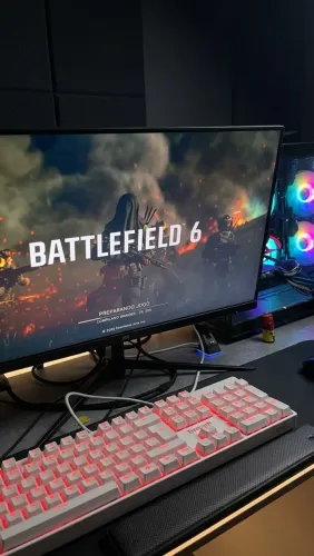 PC Ryzen 5 5600G + Monitor 165Hz + Teclado Redragon (Completo)