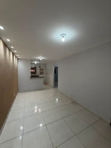 CASA EM ÁGUAS LINDAS