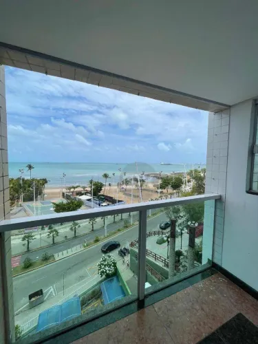 Apartamento Beira Mar com 3 dormitórios à venda, 175 m² por R$ 2.750.000 - Meireles - Fort