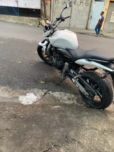 Cb Hornet 600