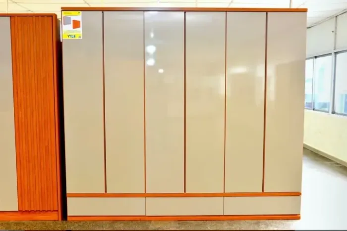 Guarda-Roupa 6 Portas Bellagio 2,70 m Cinamomo Off White