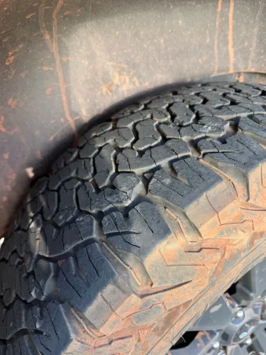 PNEUS BF-GOODRICH 275/65 R18