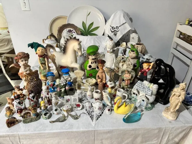 Lote peças em porcelana 