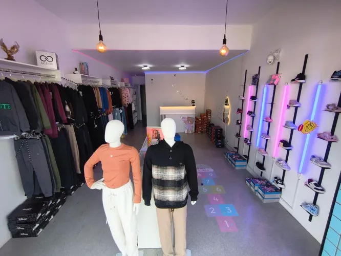 Vendo loja de roupas infantil 