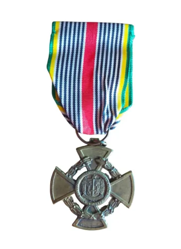 Antiga Medalha Constituição Pola Lei Pola Grei Revolução de 1932