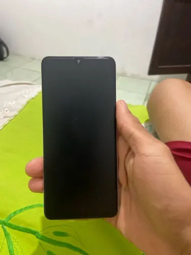 Vendo celular Samsung a22 500 reais defeito é troca o botão pra ligar que tar ruim