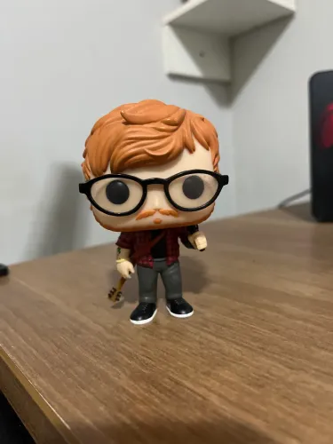 Funko pop Ed Sheeran (não tem caixa )