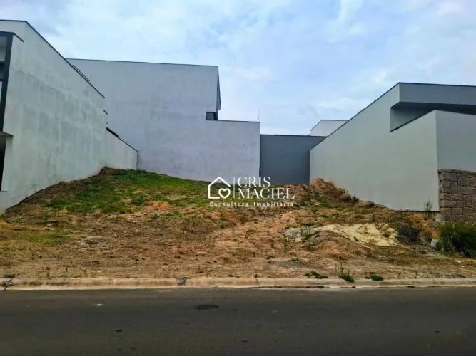 Terreno à venda no Condomínio Jardim Laguna em Indaiatuba-SP.