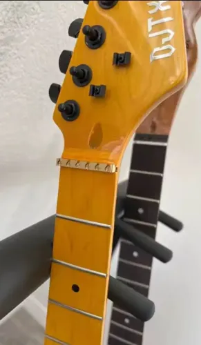 NUT PESTANA EM BRONZE PARA GUITARRA STRATO COM REGULAGEM DE ALTURA 