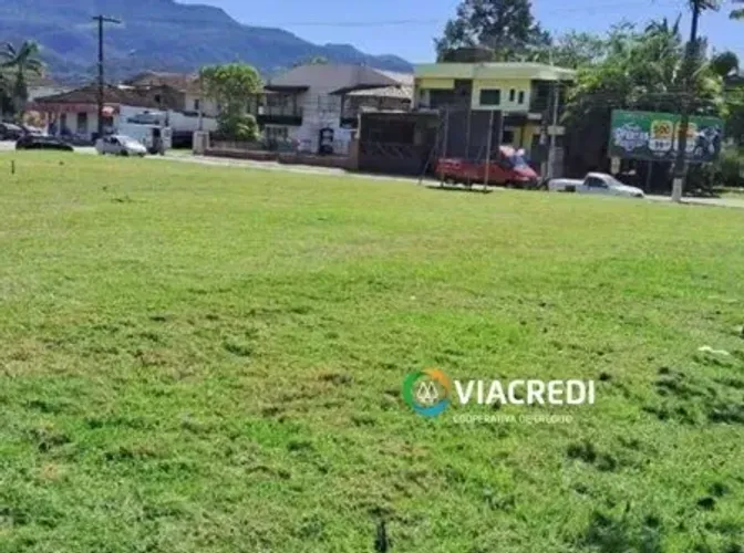 Terreno Residencial com 1.184,20m², voltado para a Avenida Brasília, SN, defronte ao nº 18