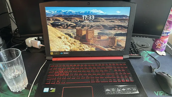 ? VENDO NOTEBOOK ACER NITRO 5 ?
