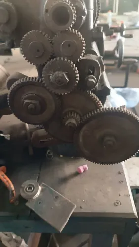 Torno mecânico de bancada Sanches Blanes