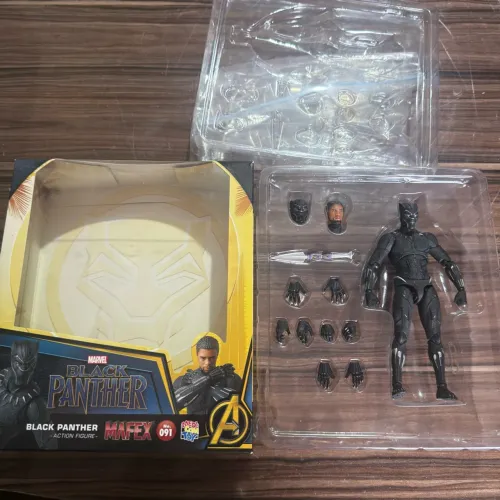 Pantera negra Mafex