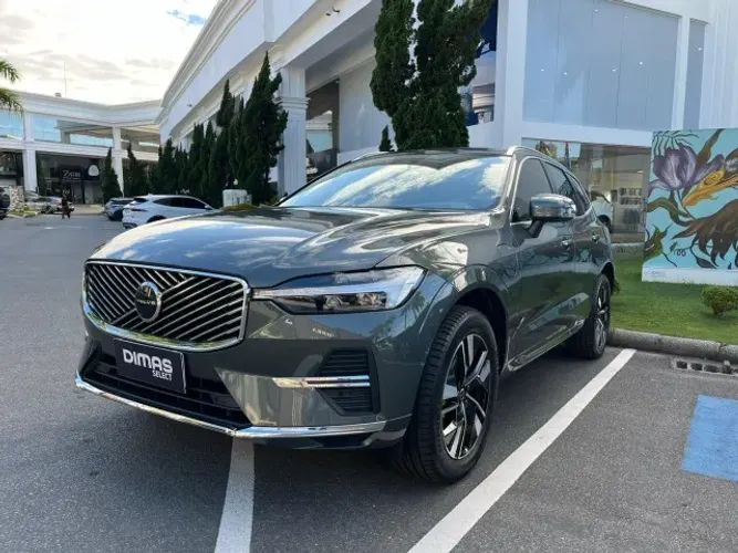 Volvo XC-60 T-8 Plus 2.0 AWD (híbrido) 2026