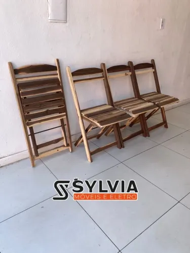 Cadeiras dobráveis sem verniz 