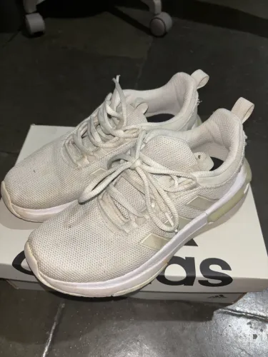 Tênis adidas racer tr23 branco