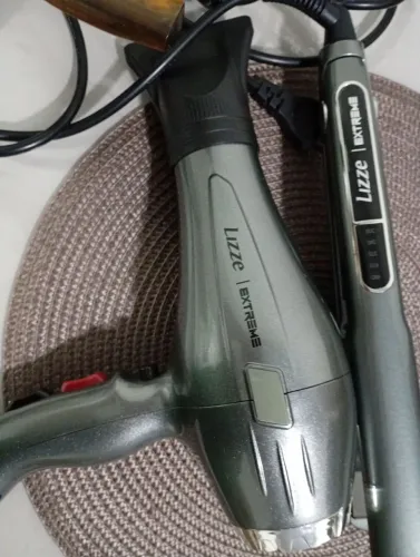 Secador de cabelo e chapinha da lizze estreme vendendo por 550 os dois juntos