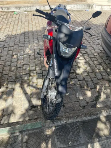 Vendo Xre 300 2010 com a roupa da 2016