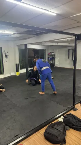Box de Cross training com lutas