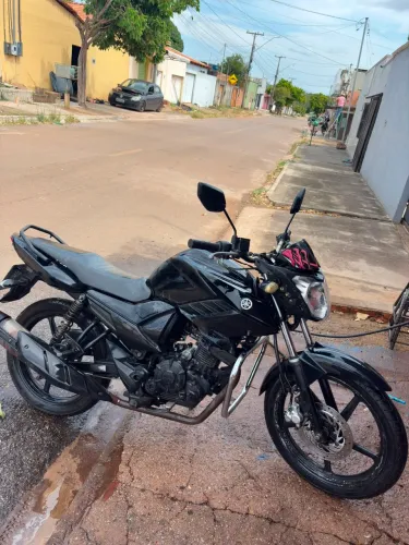 Moto Fazer 2015