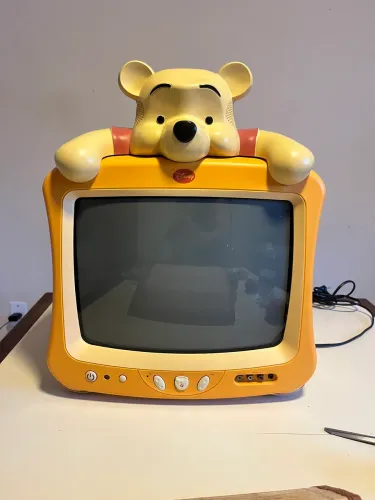Televisão Ursinho Pooh Disney muito nova
