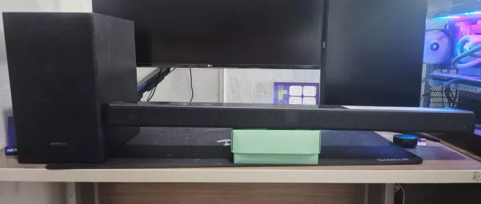 SoundBar T555 em perfeito estado