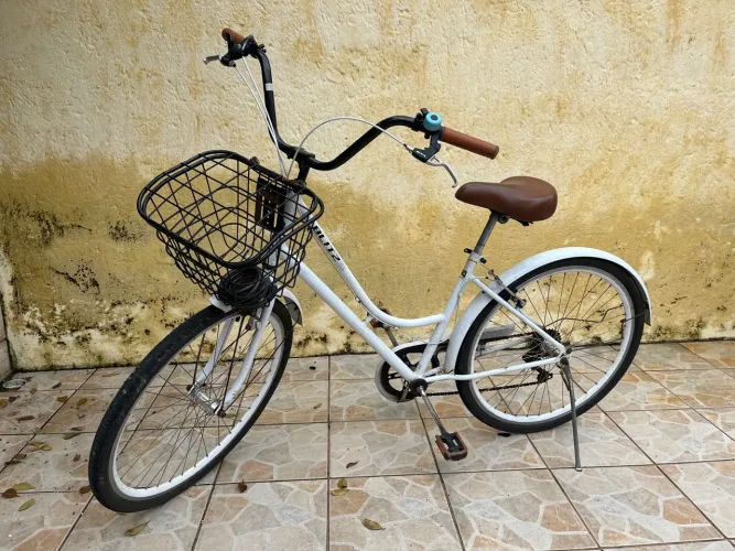 Bicicleta Urbana Blitz Aro 26 - Estilo Retrô, Branca com cadeado