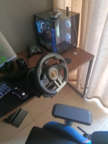 Volante pxn v3 pro em bom estado