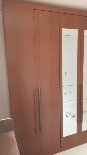 Guarda roupa casal grande