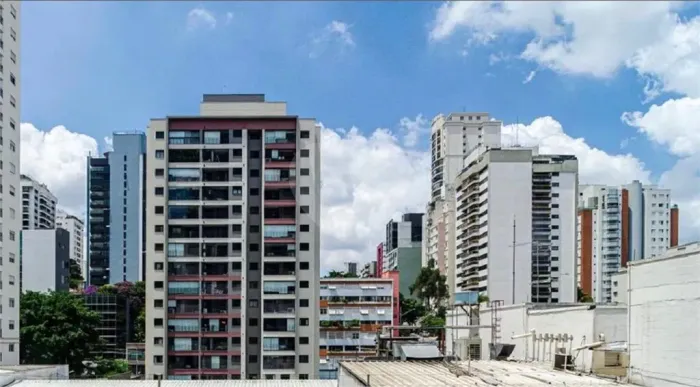 Apartamento com 1 quartos à venda ou para locação em Cerqueira césar - SP