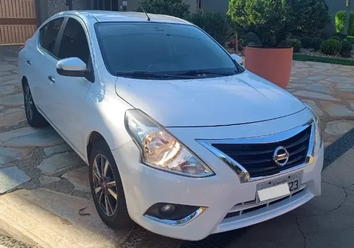 Nissan Versa SL 1.6 16V Flexstart 4P Aut. 2020