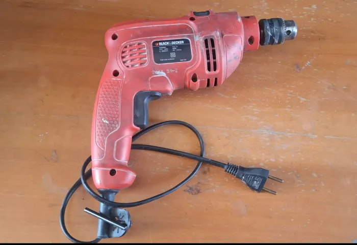 Furadeira Black & Decker 560W