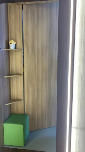 Provador em MDF com espelho e led