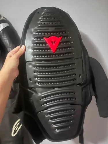 Protetor de coluna dainese