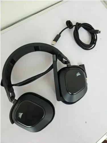 Headset Corsair HS80 Wireless Preto Sem Fio 2.4GHz + Dongle - Perfeito Estado
