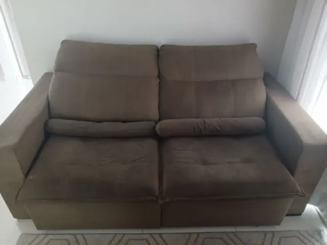 Sofá 2 lugares retrátil e reclinável