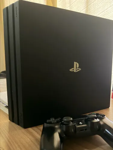 PS4 PRO  1T