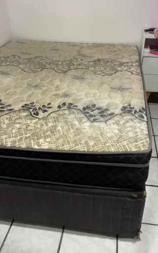 Cama casal (colchão + box)