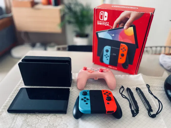 Nintendo Switch OLED 64GB Destravado - Completo