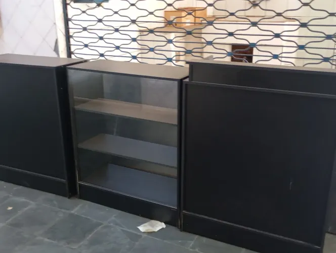 vende- se balcão e mais 3 painéis