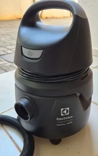 Aspirador de Pó E Água Electrolux Hidrolux 1400W