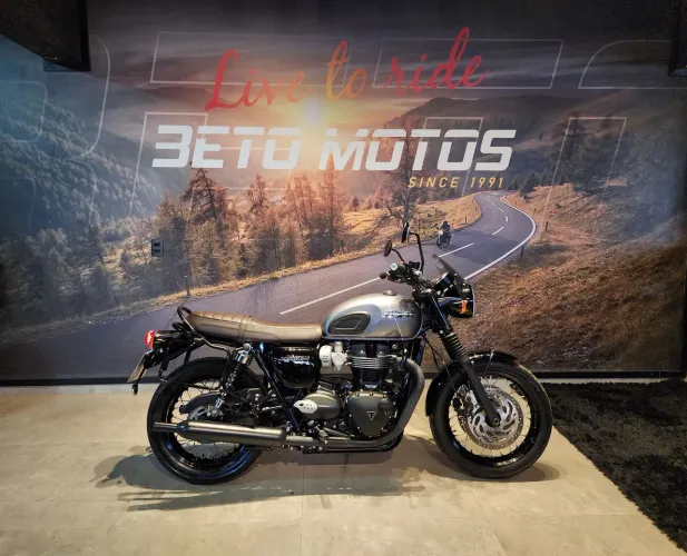 BONNEVILLE T120 BLACK