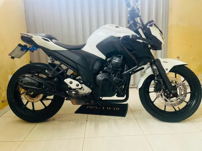 Fazer250 2019 vender