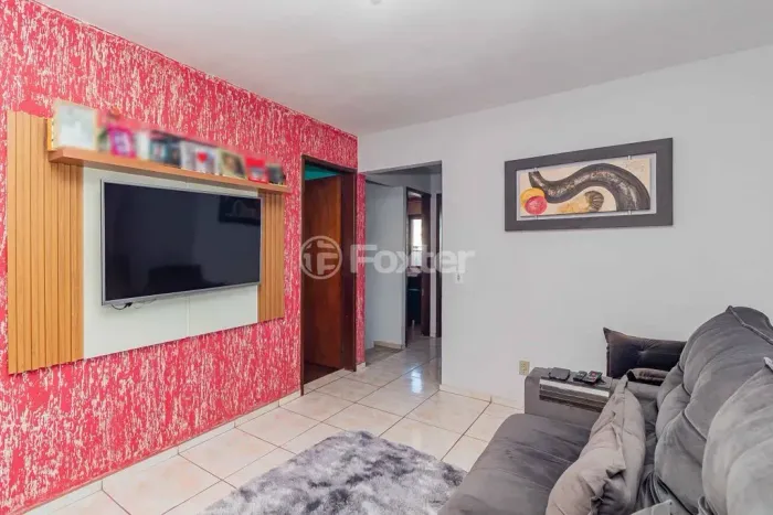 Porto Alegre Casa de esquina com 5 quartos, 3 banheiros e garagem para 6 carros 158 m²